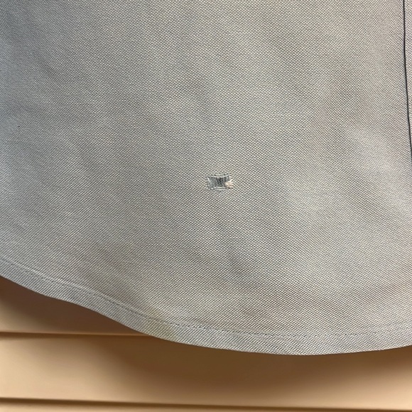 Vineyard Vines Light Blue Button Down - Picture 3 of 4